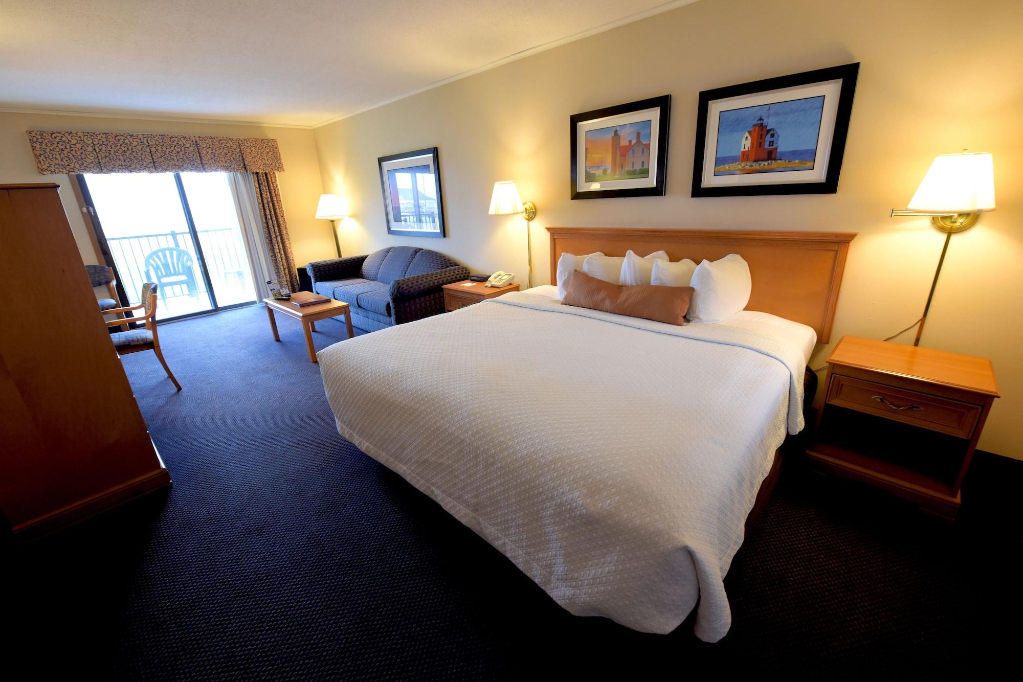 Days Inn By Wyndham Mackinaw City - Lakeview Bagian luar foto