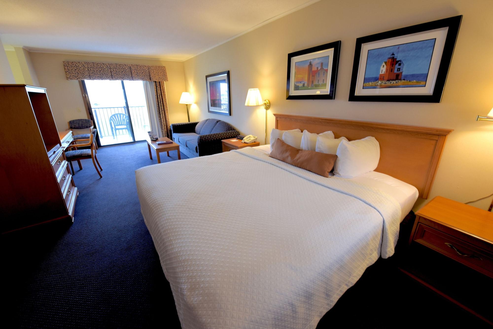 Days Inn By Wyndham Mackinaw City - Lakeview Bagian luar foto