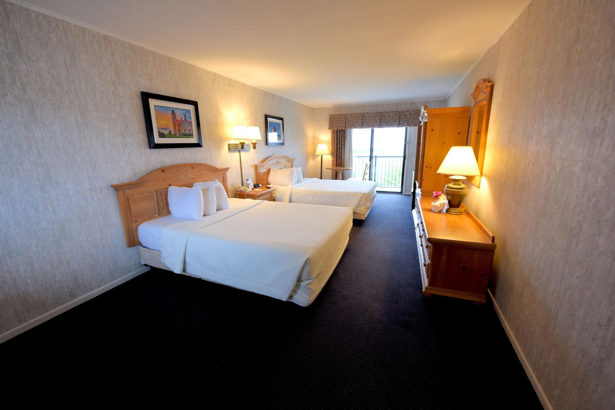 Days Inn By Wyndham Mackinaw City - Lakeview Bagian luar foto