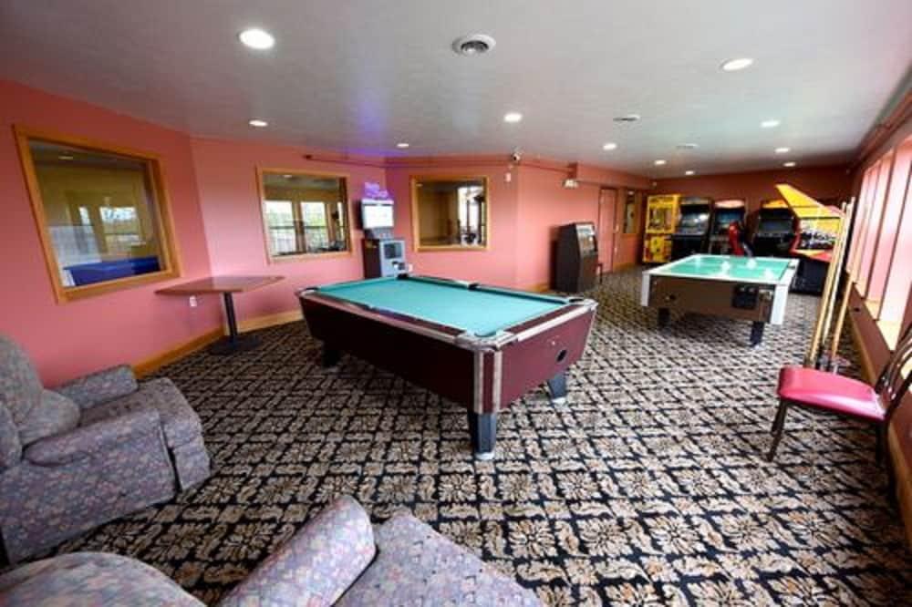 Days Inn By Wyndham Mackinaw City - Lakeview Bagian luar foto